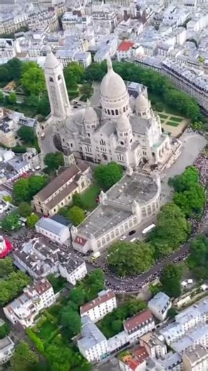 The #TourDeFrance is not only about cycling… 🤩 #TDF2026