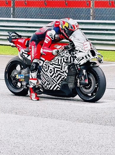 Crazy MotoGP Race Highlights⚡