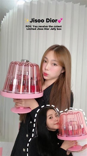 Joey Lee on Instagram: "🎁 For you ! Girls be screaming and guys still remain poker face haha ! This is the girls thing 💕 @sooyaaa__ Super happy to receive this cute lil jelly box and I’m sharing 5 limited lip gloss colour + one cute parfume with the girls ✨ How to win ? 🫶🏻 Total 6 winners 1. Let me know the reason you want this super cute lip gloss 2. Tag 2 friends & reshare this reel to story All colours are soooooo amazing, giving that plump juicy jelly lips ! Cutest gift will be randomly 