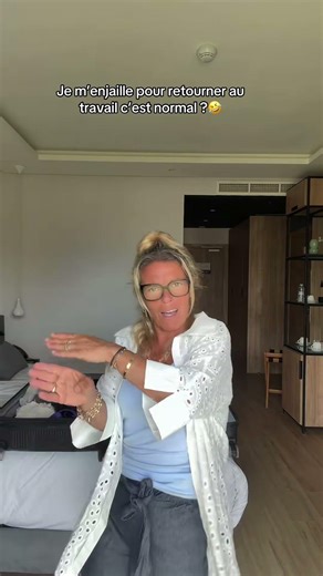 This song really cheered me up this morning, didn't it you? 🥰 #aniaazizou