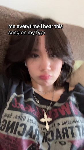 i’ve fallen in love with plastic trees #plastictree #silly #fypツ | plastic tree