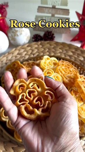 Ani's Castle on Instagram: "CHRISTMAS SERIES Easy Rose Cookies | Coconutmilk Rosecookies Ingredients : 1 Egg 1/4 + 2tbs Powdered Sugar 1/2cup Coconut Milk (for first use) 1/3cup + 2tbs Coconut Milk (for second use) 1/8tsp Nutmeg Powder 1cup Rice Flour 1/3cup Maida 1/8tsp Salt 1/8tsp Black Sesame Seeds Oil for deep frying Preparation 👩🏼‍🍳 Step 1 : Whisk egg and powder sugar till smooth Step 2 : Add 1/2cup fresh coconut milk and 1/8tsp Nutmeg Step 3 : Now sieve rice flour maida and salt togethe