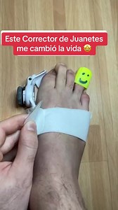 😨 ¿Te incomodan de tus juanetes? ¿Sufres molestias y dolor al caminar? Tenemos la solución perfecta para ti. Imagina poder lucir zapatos elegantes sin sentir dolor ni incomodidad. Con nuestro corrector de juanetes, experimentarás una mejora notable en la apariencia de tus pies. Olvídate de los juanetes antiestéticos y recupera la confianza en cada paso que des. Podrás lucir tus zapatos favoritos nuevamente y presumir de unos pies hermosos y sin dolor. Obtén nuestro corrector de juanetes ahora y