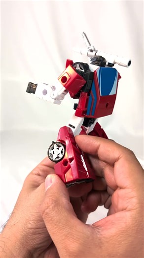 #ConversionConvo #Transformers #StudioSeries #MTMTE #TransformersDevastation #Sideswipe #Short