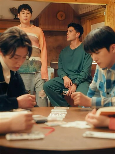 XO, Kitty || Min Ho & Dae || Bumble Bee 🙃 #shorts #xokitty #minho #kitty #covey #dae #mooncovey