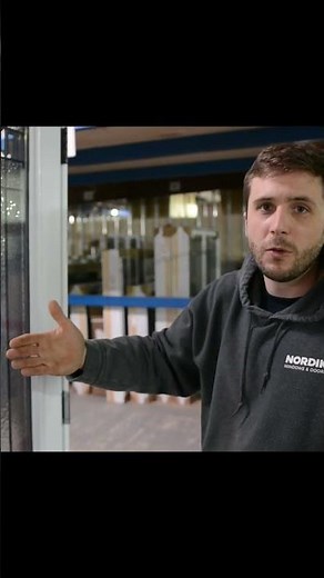 Spring-loaded hinge Vs Ball-bearing hinge