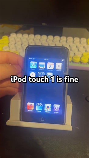 iPhone 2G and iPod touch 1, iPhone OS 1.0 + iPod OS 1.1.0 #ipodtouch #ipod #applelaunch #iphone2g
