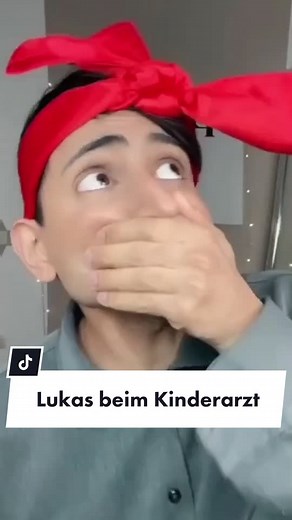 Ich beim Kinderarzt 😂 macht das Plus weg für mehr Lukas 🎀🤍 schafft es Lukas in eure Favoriten? 😍 ▶️IG: Kenn2go⬅️ #comedy #fy #fyp #viral