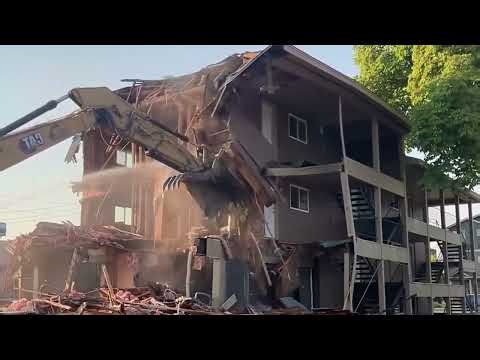 Caterpillar Excavator Demolition: 3-Story Building Collapse in Minutes