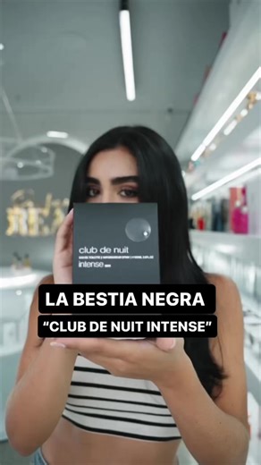 👑 Este perfume tiene un aroma fresco y elegante que funciona muy bien para el día a día 🖤. Se siente limpio, moderno y fácil de usar en cualquier ocasión 😌. Si buscas una fragancia versátil con buena presencia, es una gran opción.