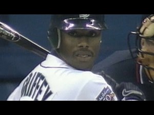 NYY@SEA: Griffey crushes two homers on Opening Day