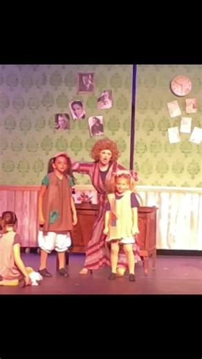 Little girls ! #annie #anniejr #musicaltheatre #theatre #sing #act #peoria #peoriaillinois