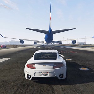 Molly Schultz gets sucked into a jet engine - GTA V | Nabil's PLayZone