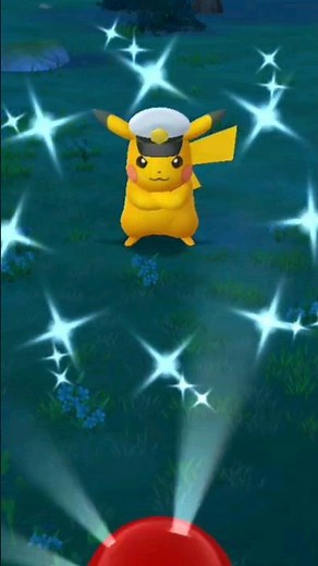 Catching Shiny Pikachu Wearing Cap's Hat in Pokémon GO #pokemon #shinypokemon #pokemongo