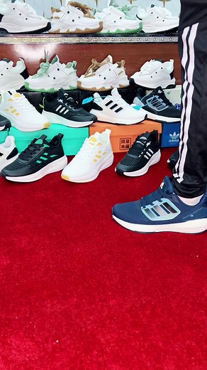 Adidas Running Shoes from Vietnam: Trendy Styles for Your Outfit