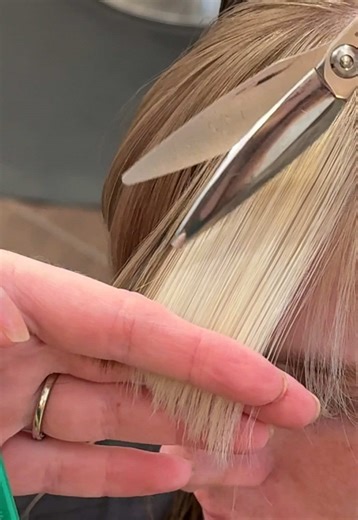 Texturing a Grown Out Micro Bang Tutorial