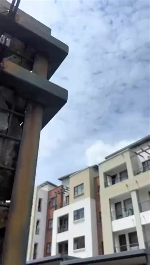 📍Ferndale 2 bedroom ground floor unit for sale for R950 per night . DM for enquiries 🏡 #fyp #satiktok🇿🇦 #viralvideo #property