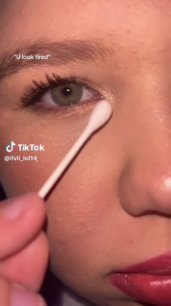 𖣂 (@livii_lol14)’s video of tired