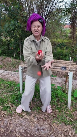 Endless Ball Throw Loop 🔄⚽ | Endless Ball Throw Loop 🤯 #shorts