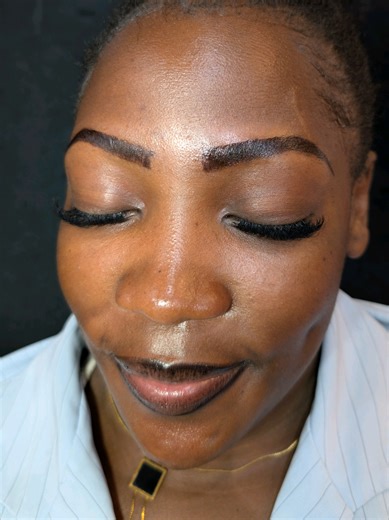 Expert Eyebrow Threading Services at Avenue House