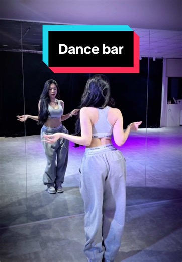 Nhảy Trend TikTok tại Dance Bar Ngọc Anh