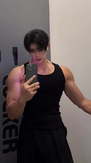 Muscle Hug: A Heartwarming Moment with Your Boyfriend