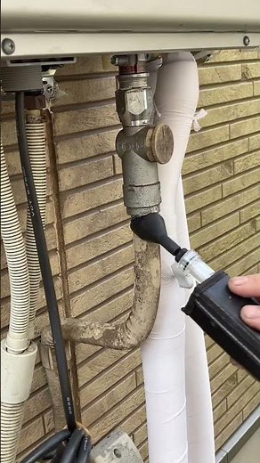 給湯器のガス管接続とガス漏れチェック