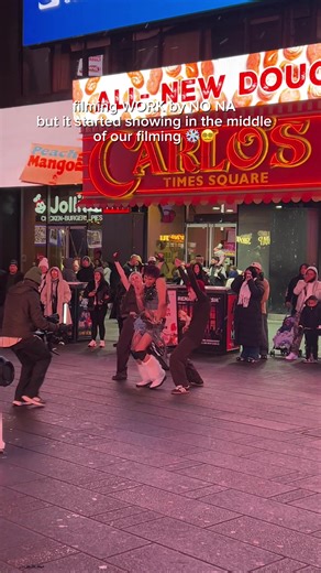 Chilling Dance Experience in NYC | Tteokbonnie Cover