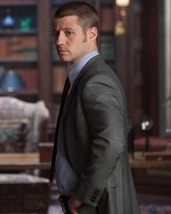 Six New Clips from GOTHAM  — GeekTyrant