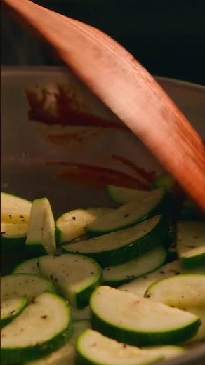 Sizzle, stir, glaze, chef’s kiss. This is what global flavor sounds like 🔥🌶️