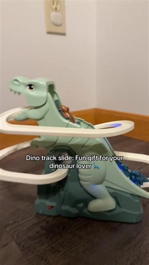 🦖Watch your dinosaur climb the stairs! This epic dinosaur roller coaster toy excites with realistic action, thrilling tracks, and endless Jurassic adventure. Make your kids laugh with delight! 🦖#dinosaurtoy #dinosaurs #dinosaur #dinosaurtoys #kidstoy | Usshoper