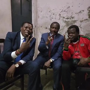 Hon. Eugene Wamalwa and kalonzo musyoka visits Okiya Omtatah at Milimani Court where he is being held with other protestors before arraignment. | Honorine Claudia