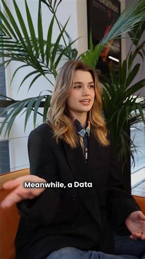 ⚙️ Data Engineer vs Data Analyst — what’s the difference? 🤔