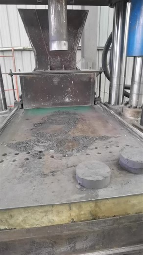 Mineral block making machine. Salt block press machine