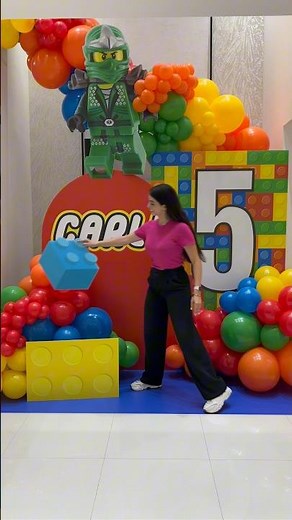 Lego Birthday Party - Lego birthday decoration - party decoration with balloons - balloon garland