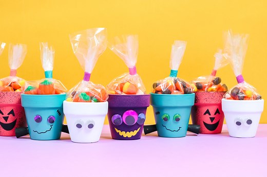 How to Paint Halloween Flower Pots