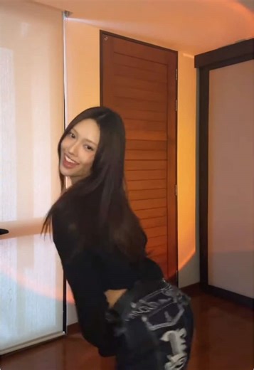 Dance Tutorial Inspired by Jennie from BLACKPINK
