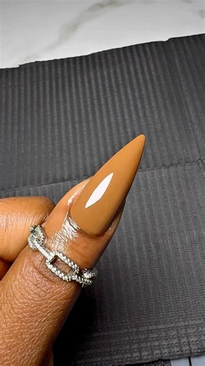 Butterscotch Brown – a warm nude mix only primary colors. #nails #nailart #beginnernailtech