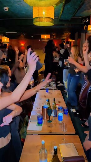 NYE PARTY - Drink Fueled Wild Night Night Out to Celebrate New Year #dance #goodvibes