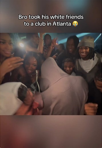 Explore Atlanta's Vibrant Nightlife Experience