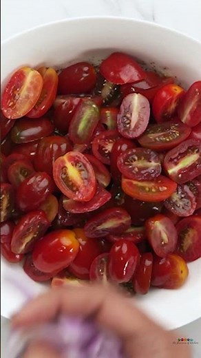 Summertime Cherry Tomato Salad 🍅