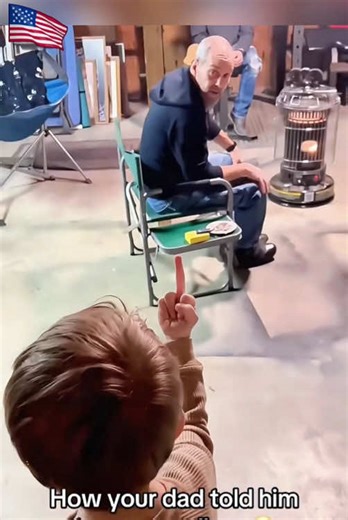 Baby middle finger🤣🤣#baby #funny #usa #fypシ #cutebaby #funnyvideos #love
