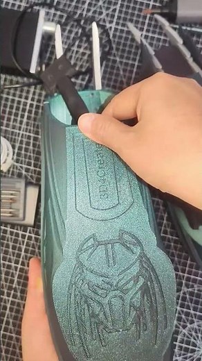 Freshly Built Motorized Predator Gauntlet – See How It Works 👀🔥