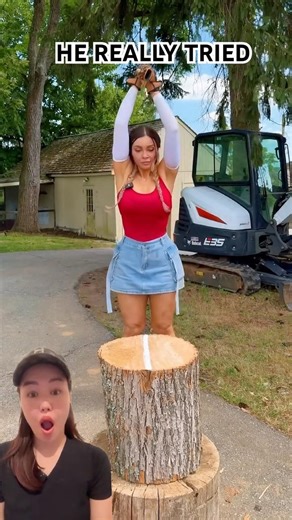 Incredibly Strong Girl Splits a Tree in Half👍🏻😳