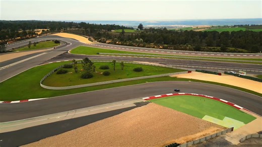 🔥 Monteblanco – 13th to 15th October 🔥 Everyone bangs on about Jerez, Catalunya, Valencia and Aragon … but the real ones know the best-kept secret in Spain is Monteblanco. 4.43km of pure flow, 17 corners that’ll tie your brain in knots (in the best way), and a back straight long enough to make your bike question its life choices. Built for MotoGP & F1 testing, so you’ve got big run-offs, mint tarmac and the safety nailed down. 👉 But here’s where Monteblanco wins: Proper track space. No “busy 