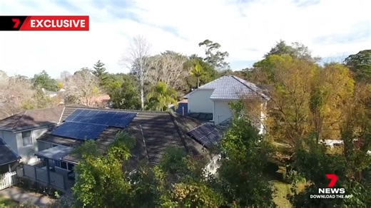 🏡 Like many homeowners investing in rooftop solar, #MarsdenPark local Prakash wanted to save money, reduce his carbon footprint and boost his property value. ⚡Check out this 7NEWS Sydney story to see how Prakash is maximising his solar investment by joining our innovative Flexible Exports program! ✨Instead of facing traditional grid infrastructure limitations, our new flexible exports program can help unlock the full potential of your rooftop solar, providing better returns on your investment a