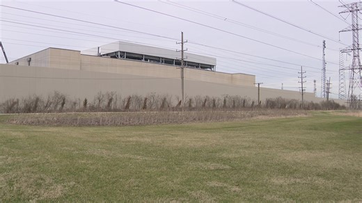 Aurora City Council passes data center noise restrictions as Illinois residents clamor for change