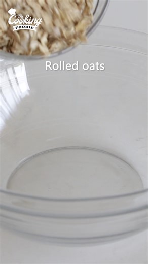 Healthy chocolate oatmeal banana cake 🍌 | The Cooking Foodie