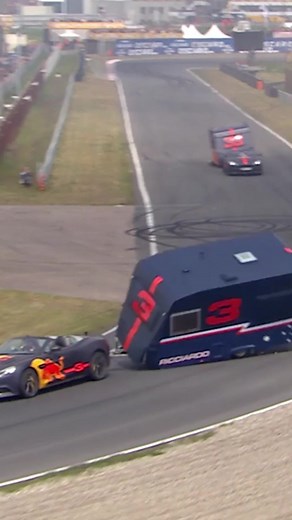 Caravan GP Overtaking Challenge with Red Bull Racing