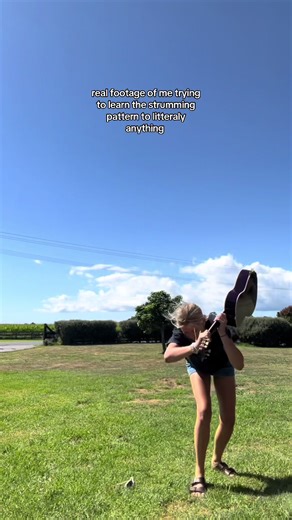 Guitar Tutorial: Mastering Strumming Patterns Easily